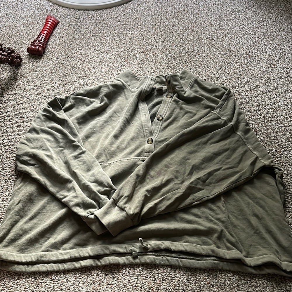 Cropped sweater